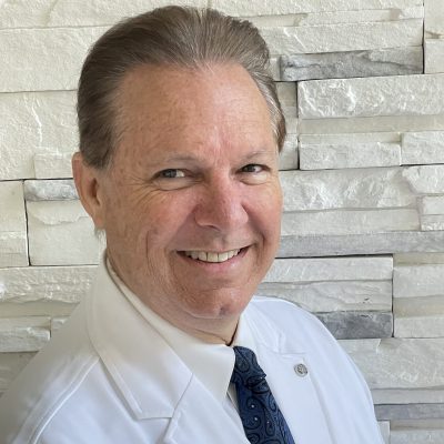 56078F75-3A92-45FB-AB17-BEC6C5C23CB3 Image of a chiropractor professional